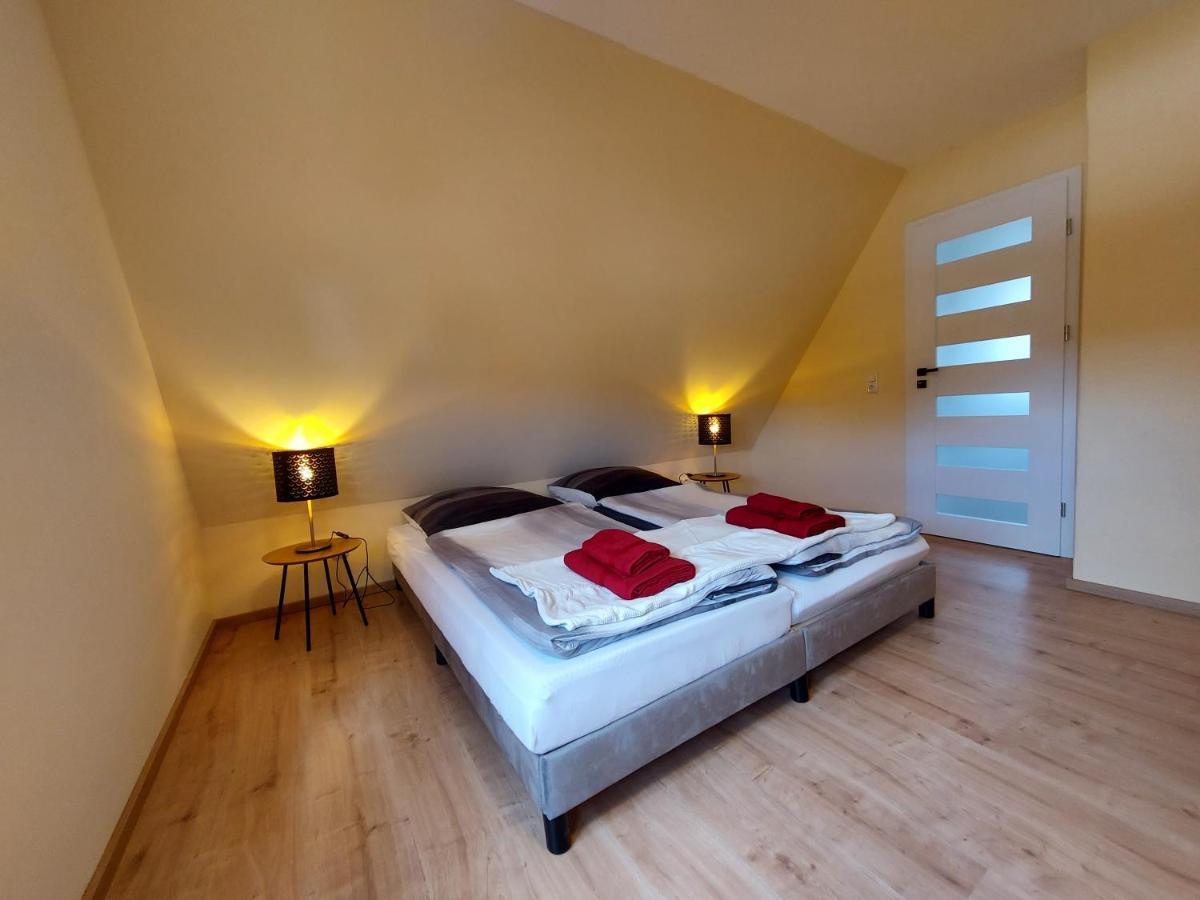 Ferienhaus Luise ノイシュトレーリッツ エクステリア 写真