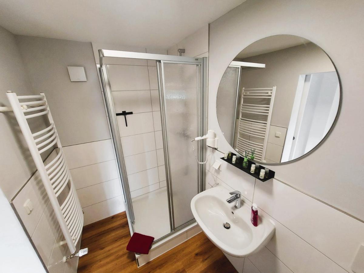 Ferienhaus Luise ノイシュトレーリッツ エクステリア 写真
